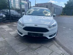 Weiß Gebraucht 2018 Ford Focus Trend Kombi | 5.990 € (Teuer)