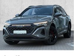 Grau Gebraucht 2023 Audi Q8 e-tron Advanced Plus SUV | 55.880 € (Teuer)