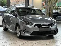 Silber metallic Gebraucht 2022 Kia Ceed Sportswagon Kombi | 16.750 € (Etwas zu teuer)