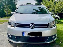 Silber Gebraucht 2014 VW Touran Cup Van / Kleinbus | 8.900 € (Fairer Preis)