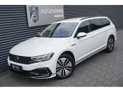 (sonderlackierung purewhite) Gebraucht 2021 VW Passat GTE Kombi | 28.548 € (Teuer)