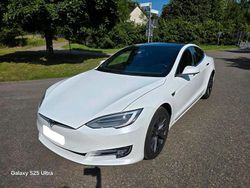 Weiß Gebraucht 2020 Tesla Model S Kleinwagen | 38.100 € (Teuer)