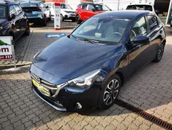 Deep crystal blue Gebraucht 2017 Mazda 2 Sports-Line Kleinwagen | 10.590 € (Fairer Preis)