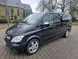 Schwarz Gebraucht 2010 Mercedes Viano Van / Kleinbus | 15.900 € (Etwas zu teuer)