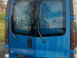 Blau Gebraucht 2005 Opel Vivaro Van | 1.800 €