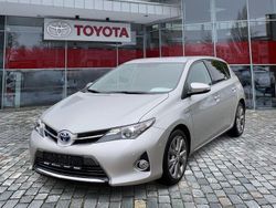 Silver metallic Gebraucht 2013 Toyota Auris Hybrid Edition Limousine | 10.990 € (Fairer Preis)