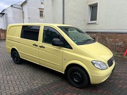 Gelb Gebraucht 2006 Mercedes Vito Van / Kleinbus | 6.999 € (Fairer Preis)