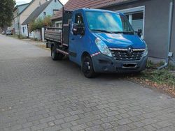 Blau Gebraucht 2015 Renault Master Van | 16.500 € (Etwas zu teuer)