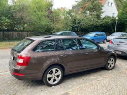 Braun Gebraucht 2014 Skoda Octavia Kombi | 8.900 € (Fairer Preis)