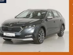 Grau Gebraucht 2021 Skoda Octavia Scout 4x4 Kombi | 29.980 € (Fairer Preis)