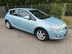 Blau Gebraucht 2010 Opel Astra Edition Limousine | 3.490 € (Guter Preis)