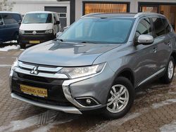 Grau Gebraucht 2016 Mitsubishi Outlander SUV | 9.990 € (Teuer)