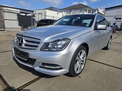 Silber Gebraucht 2012 Mercedes C200 Avantgarde Limousine | 9.700 € (Fairer Preis)