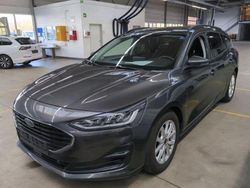 Grau Gebraucht 2022 Ford Focus Cool & Connect Kombi | 13.750 € (Superpreis)