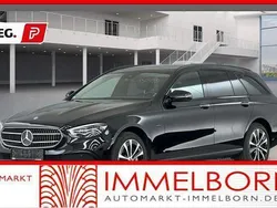 Obsidianschwarz metalliclack (metallic) Gebraucht 2021 Mercedes E300 Night Kombi | 30.800 € (Guter Preis)