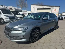 Grau Gebraucht 2020 Skoda Superb LAURIN & KLEMENT Kombi | 15.800 € (Superpreis)