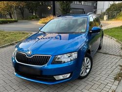 Blau Gebraucht 2017 Skoda Octavia Kombi | 9.998 € (Guter Preis)