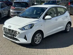 Polar white / sol Gebraucht 2021 Hyundai i10 Select Kleinwagen | 9.400 € (Superpreis)