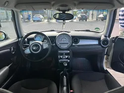 Gelb Gebraucht 2010 Mini Cooper Coupé Coupé | 4.500 €