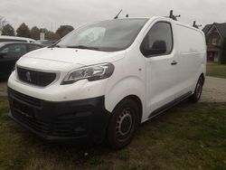 Blanc banquise Gebraucht 2018 Peugeot Expert Van | 10.990 € (Teuer)