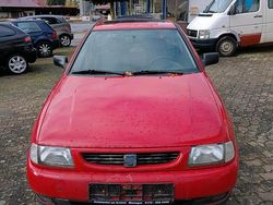 Rot Gebraucht 1999 Seat Ibiza Limousine | 350 € (Superpreis)