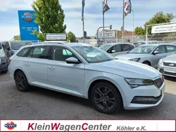 Weiß Gebraucht 2019 Skoda Superb Style Kombi | 20.990 € (Teuer)