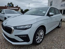Weiß Gebraucht 2024 Skoda Scala Selection Kleinwagen | 23.490 € (Fairer Preis)