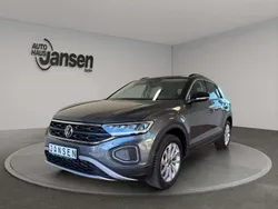 Grau Gebraucht 2024 VW T-Roc Life SUV | 29.490 € (Guter Preis)