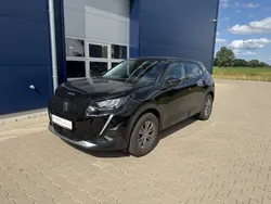 Perla nera metallic (metallic) Gebraucht 2022 Peugeot e-2008 Active SUV | 18.490 € (Fairer Preis)