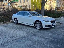 Gebraucht 2016 BMW 750 Limousine | 34.000 €