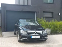 Schwarz Gebraucht 2011 Mercedes C220 Elegance Limousine | 11.999 € (Fairer Preis)