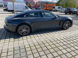 Grau Gebraucht 2021 Porsche Taycan 4S Performance Package Limousine | 63.100 € (Teuer)