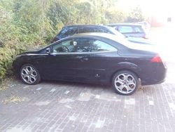 Schwarz Gebraucht 2010 Ford Focus Cabriolet Cabrio | 5.495 €