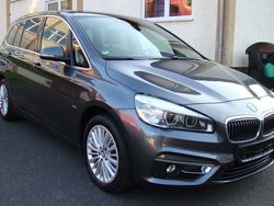 Grau Gebraucht 2017 BMW 220 Luxury Line Kombi | 11.999 € (Fairer Preis)