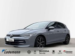 Andere farbe Gebraucht 2024 VW Golf VIII Edition Limousine | 27.429 € (Fairer Preis)