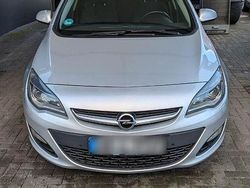 Silber Gebraucht 2014 Opel Astra Eco Kombi | 2.690 € (Fairer Preis)