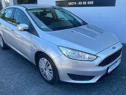 Silber Gebraucht 2015 Ford Focus Premium Limousine | 7.680 € (Fairer Preis)
