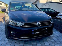 Grau Gebraucht 2015 VW Golf Sportsvan LOUNGE Van / Kleinbus | 9.999 € (Guter Preis)
