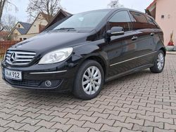 Schwarz Gebraucht 2007 Mercedes B150 Van / Kleinbus | 3.850 € (Fairer Preis)