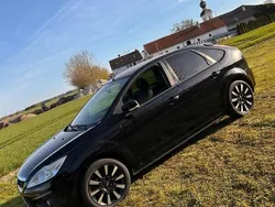 Schwarz Gebraucht 2010 Ford Focus Limousine | 4.650 € (Etwas zu teuer)