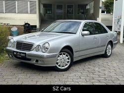 Brilliantsilber Gebraucht 2000 Mercedes E320 Elegance Limousine | 16.000 €