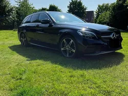 Schwarz Gebraucht 2018 Mercedes C180 AMG line Kombi | 25.500 €