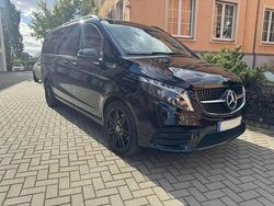 Obsidianschwarz Gebraucht 2023 Mercedes V300 Exclusive Van / Kleinbus | 73.970 € (Fairer Preis)