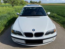 Weiß Gebraucht 2002 BMW 316 Sport Line Limousine | 3.799 € (Teuer)