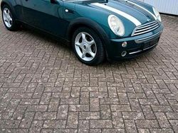Grün Gebraucht 2005 Mini Cooper Coupé Coupé | 1.600 € (Guter Preis)