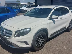 Weiß Gebraucht 2016 Mercedes GLA200 SUV | 12.750 € (Fairer Preis)