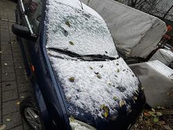 Blau Gebraucht 2003 Ford Fusion Kombi | 2.000 € (Fairer Preis)