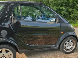 Schwarz Gebraucht 2000 Smart ForTwo Coupé Kleinwagen | 600 € (Guter Preis)