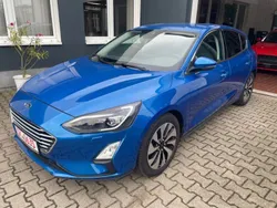 Blau Gebraucht 2019 Ford Focus Limousine | 15.999 € (Etwas zu teuer)