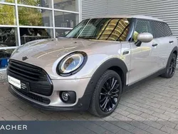 Rooftop grey metallic Gebraucht 2022 Mini One D Clubman Kombi | 23.990 €